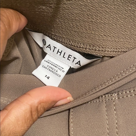 Athleta Endless High Rise Cargo Pant Women’s Size 14 - Picture 7 of 7